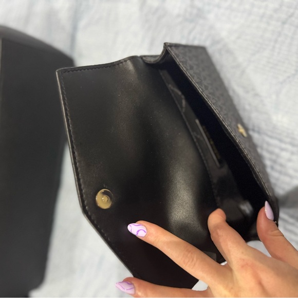 Michael Kors Black Tote with Matching Black Wallet and crossbody bag - Picture 6 of 8